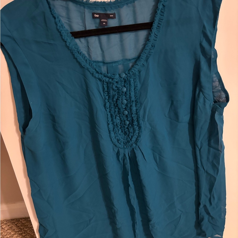 GAP Blue Sleeveless Ruffled Blouse